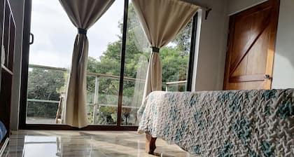 Monteverde Eco Love