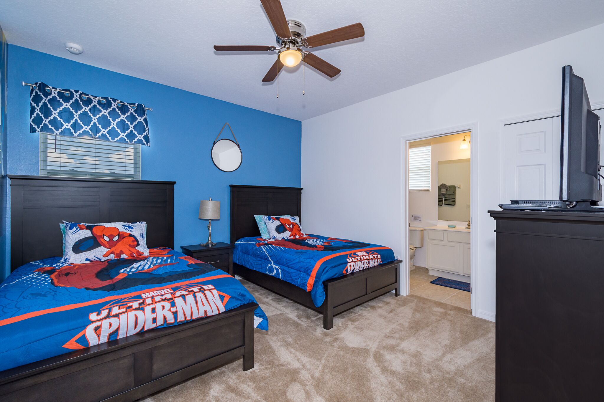 11 bedrooms, iron/ironing board, free wifi, bed sheets