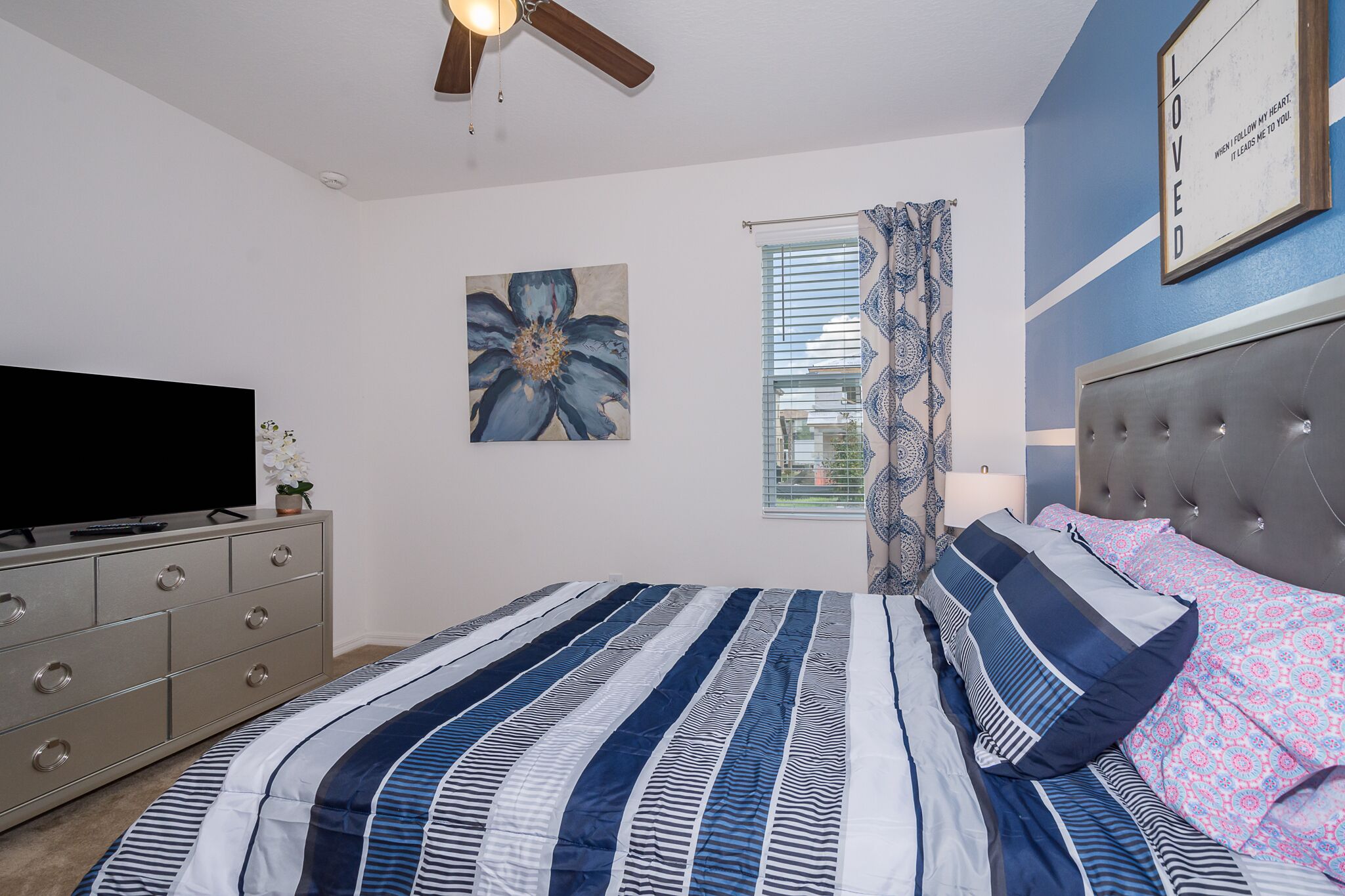 11 bedrooms, iron/ironing board, free wifi, bed sheets