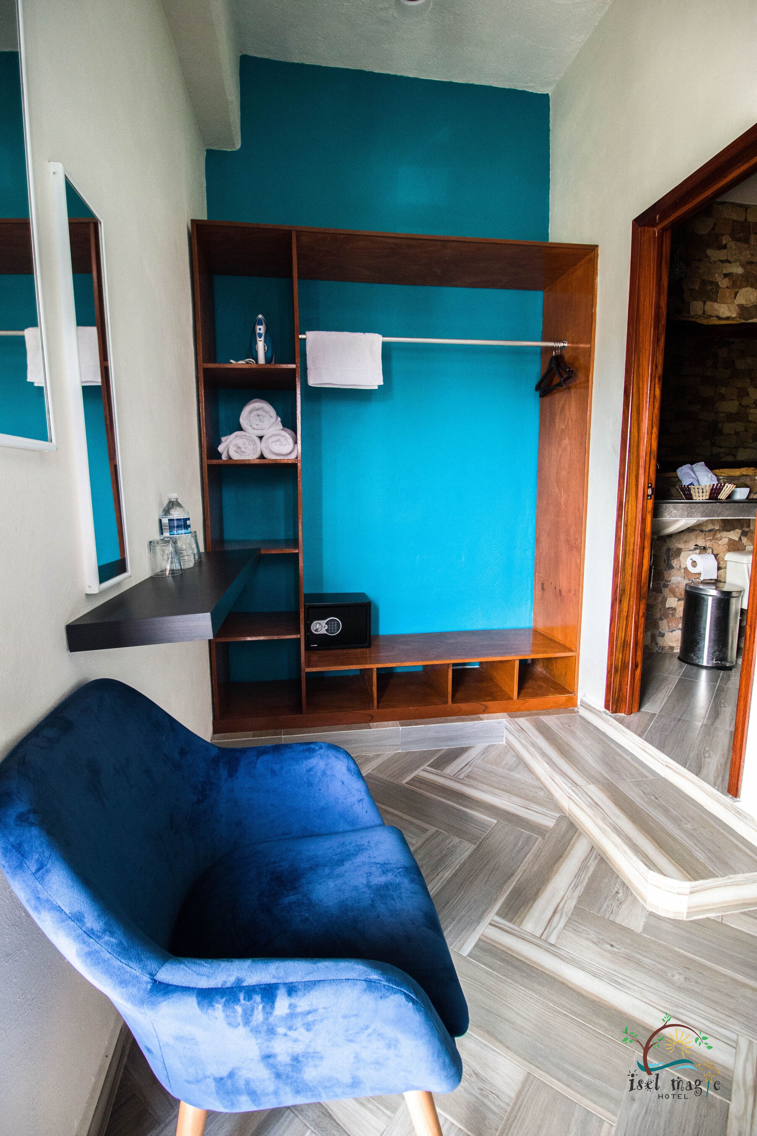 luxury room, 1 king bed, terrace | living room | flat-screen tv