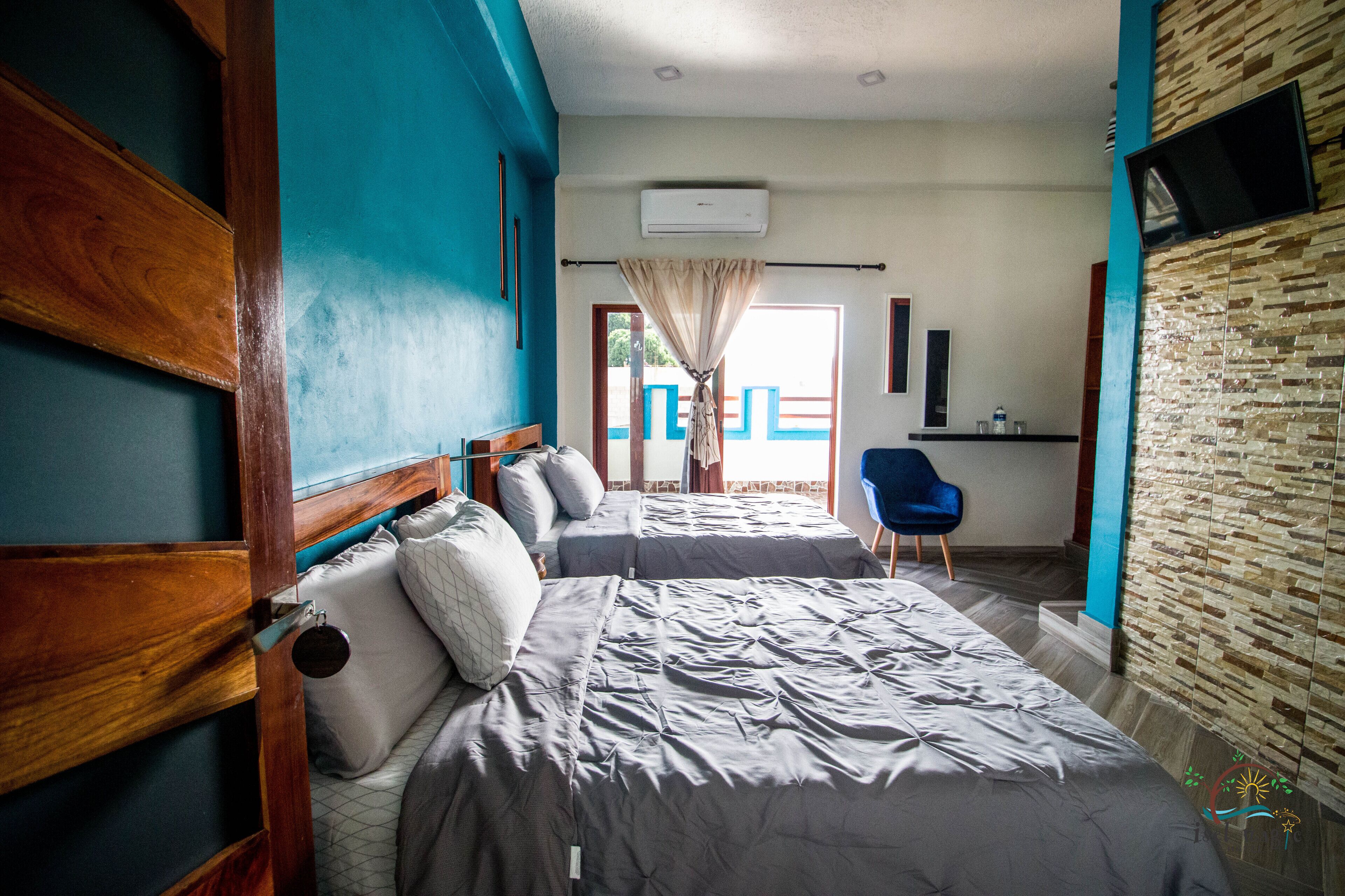 luxury room, 2 double beds, terrace | free wifi
