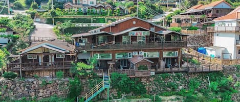 บริเวณภายนอก