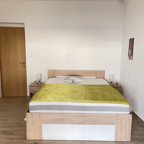 1 Schlafzimmer, kostenloses WLAN, Bettwäsche