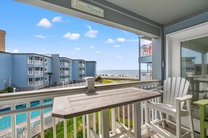 Outdoor dining - Experience Breathtaking Beach and Pool Views at this Shore Drive Condo (Myrtle Beach)