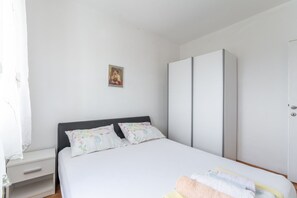 2 dormitorios, wifi gratis, ropa de cama