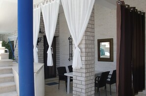 Outdoor dining - Villa Elit - Comfort Two Bedroom Apartment with Terrace ( A5) (Sumpetar)