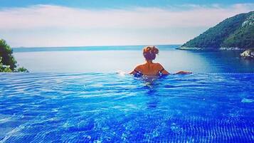 Una piscina climatizada