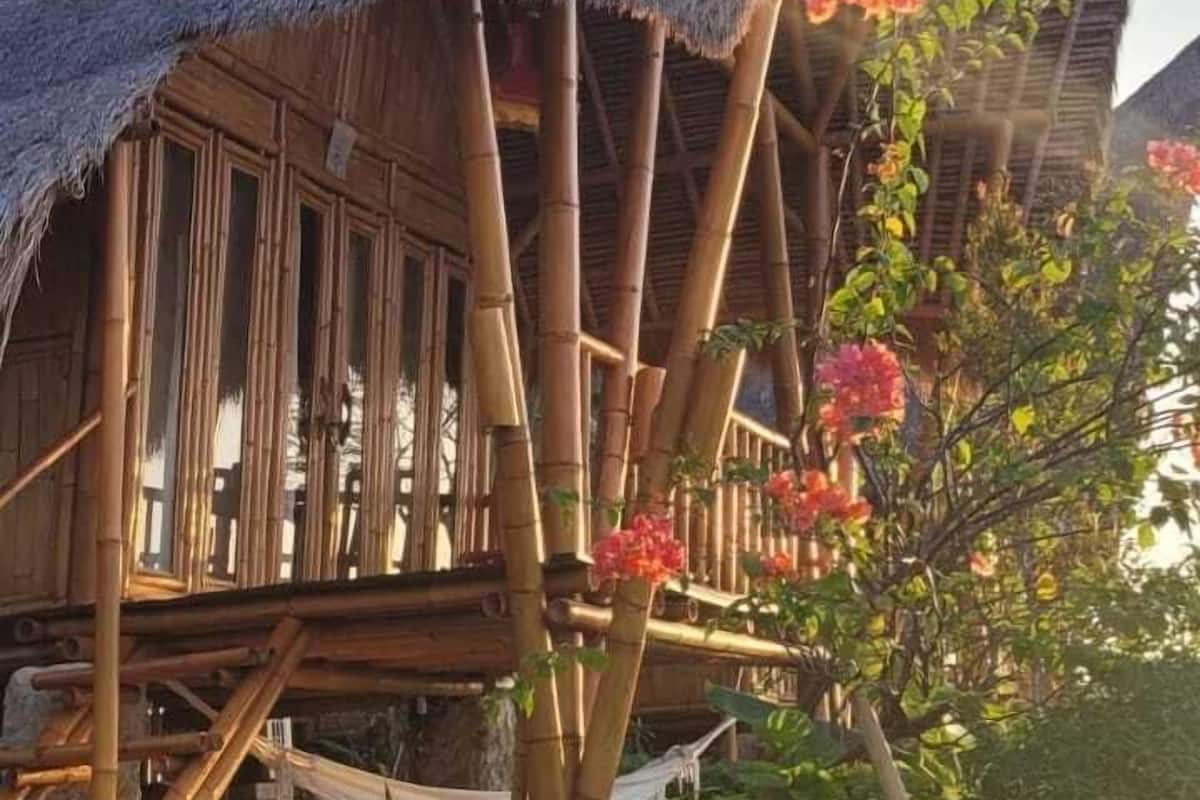 Panoramic Room, 1 Queen Bed | 1 bedroom, in-room safe, desk, laptop workspace