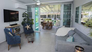 Smart TV, Netflix, libri, servizi in streaming