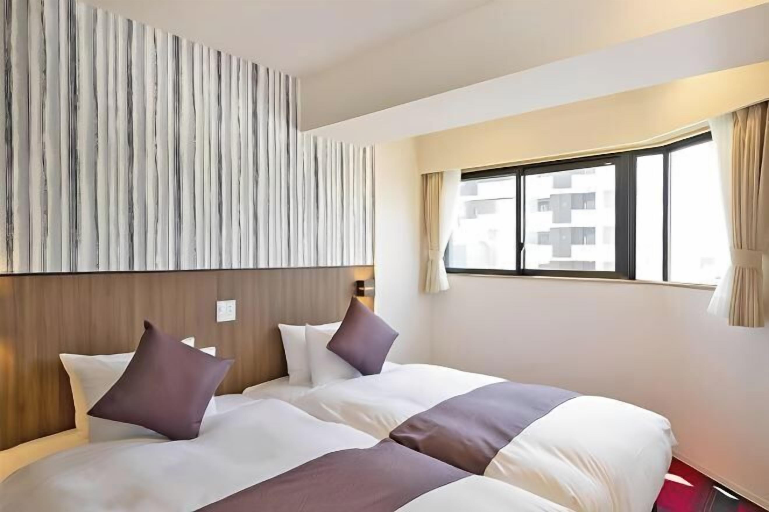 Coffres-forts dans les chambres, bureau, chambres insonorisées