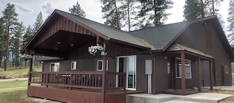 Outdoor adventures all around this comfy home with stunning views prime location