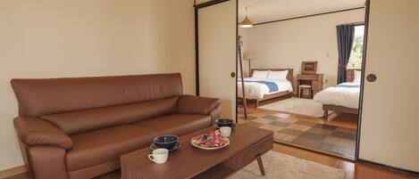 Private Vacation Home | Living room