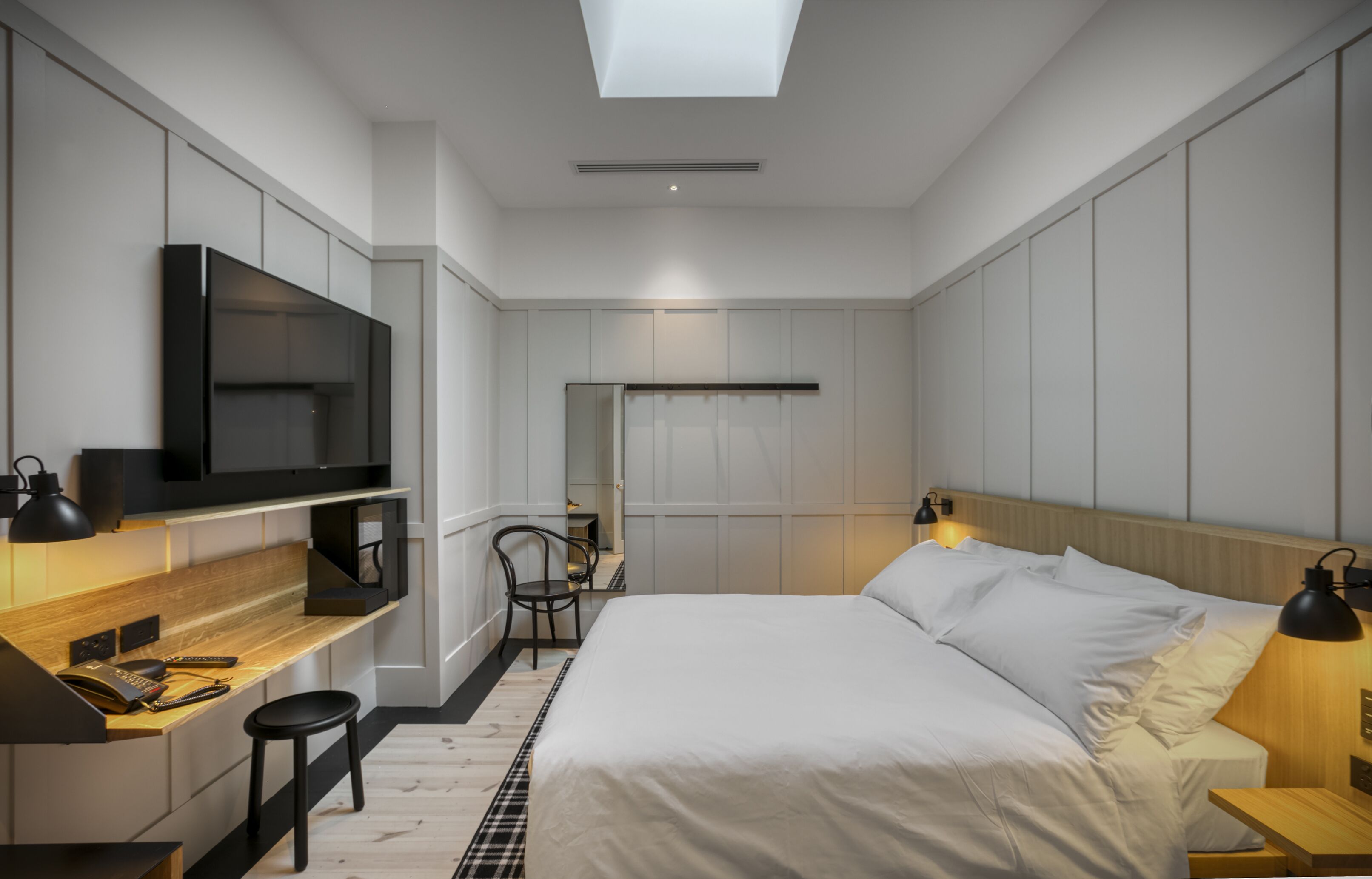 cottage | egyptian cotton sheets, premium bedding, down duvets, pillow-top beds