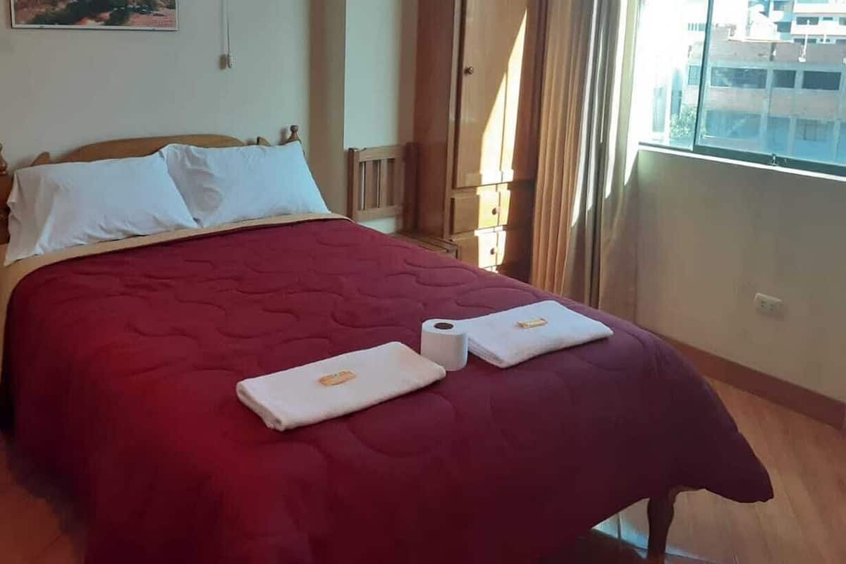Kamar Double, 1 Tempat Tidur Queen | Setrika/meja setrika, Wi-Fi gratis, dan seprai linen