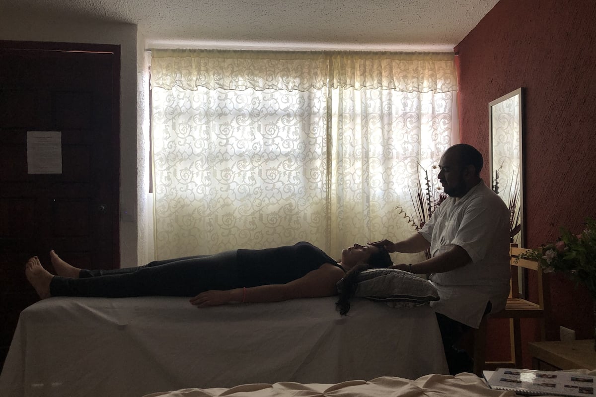 Blackout drapes, WiFi (free), bed sheets