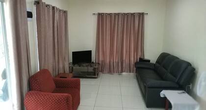 Ein Zuhause für kleine reisende Familien oder eine Gruppe von Freunden, die zusammen bleiben könnten