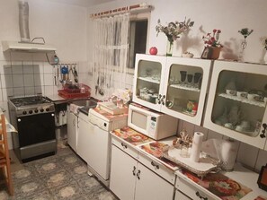 Fridge, microwave, dishwasher