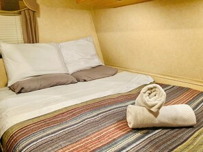 1 makuuhuone, vauvan matkasänky, Wi-Fi, vuodevaatteet