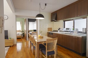 베이직 하우스 (Private Vacation Home) | 객실 내 식사 공간