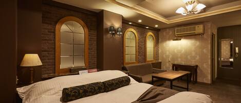 Standard Room, 1 King Bed | Soundproofing, free WiFi, bed sheets