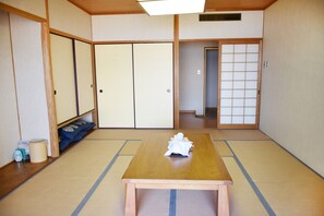 Japanese Style Room | Free WiFi - Taiyou no Ouchi (Tonosho)