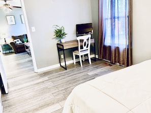 3 bedrooms, iron/ironing board, WiFi, bed sheets