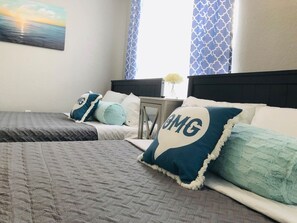 House (3 Bedrooms) | 3 bedrooms, bed sheets