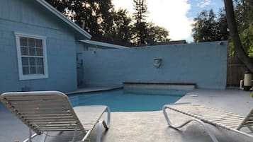 Piscine extérieure