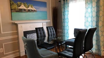 Casa (3 Bedrooms) | 3 dormitorios, wifi gratis, ropa de cama