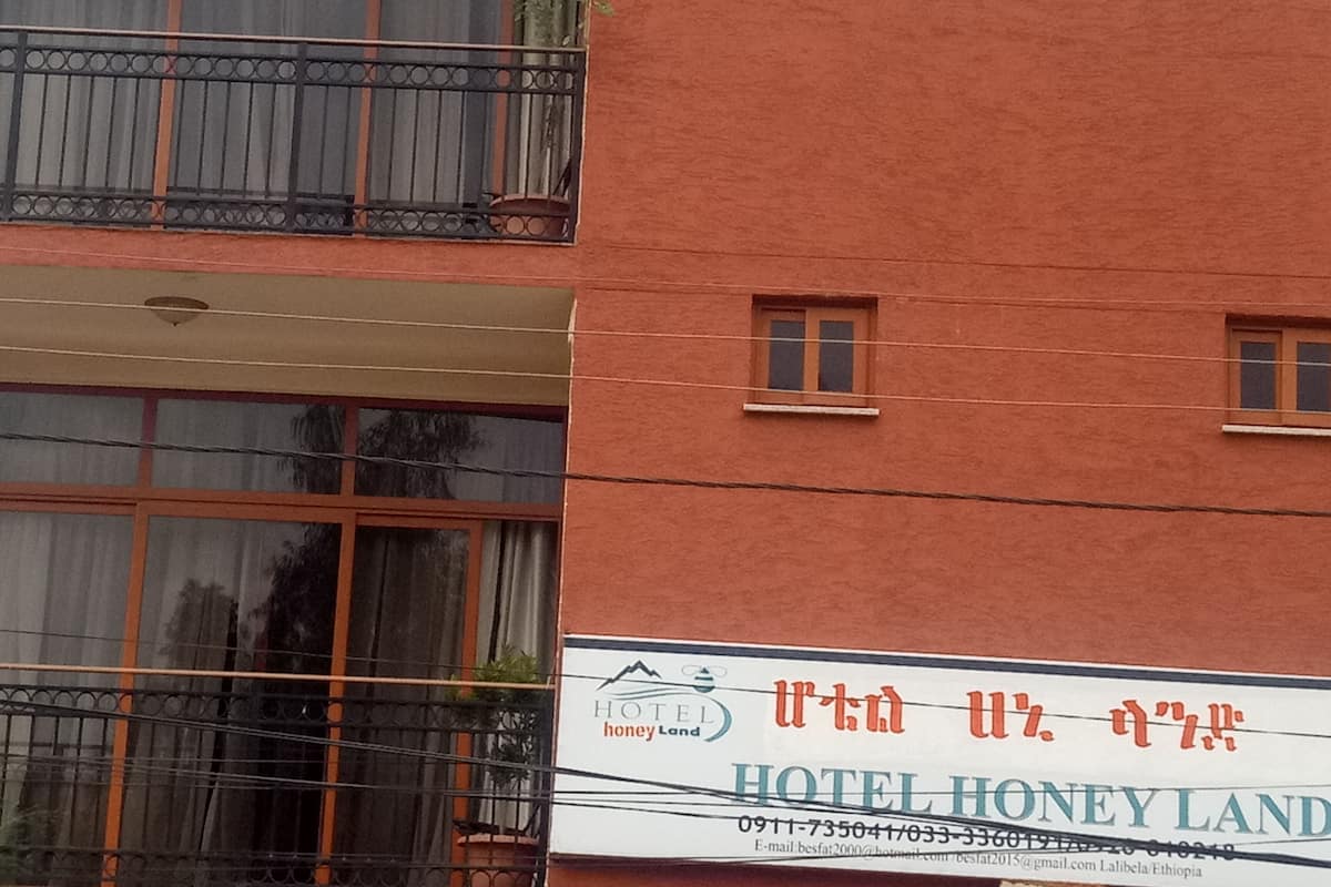 Tomannsrom – deluxe | Skrivebord og wi-fi (inkludert)