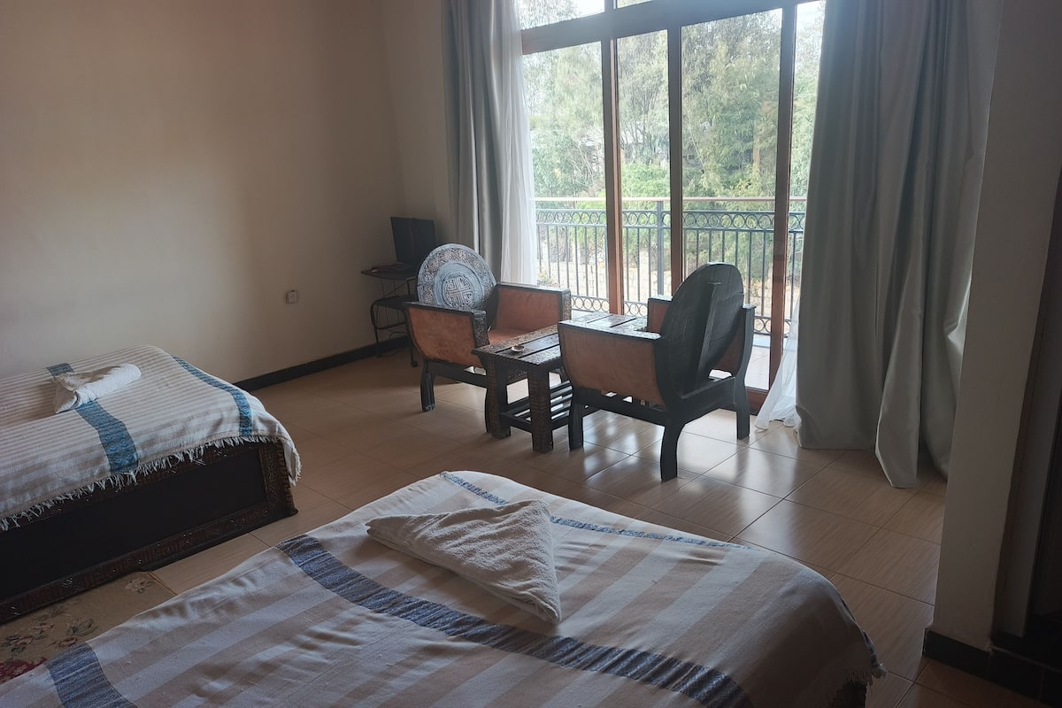 Bàn, truy cập Internet không dây miễn phí