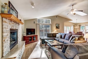 Maison, 3 chambres | Salle de séjour
