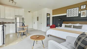 1 chambre, décoration personnalisée, ameublement personnalisé