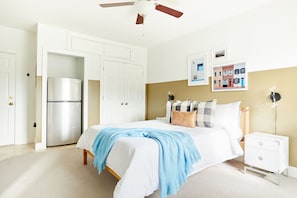 1 bedroom, individually decorated, individually furnished