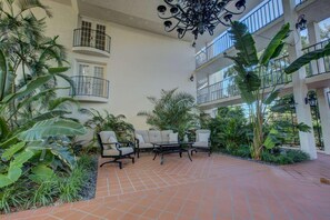 Condo, Multiple Beds (Excelsior Beach to Bay-Bayside) | Property grounds