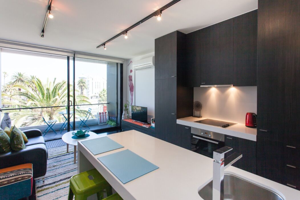 "Cenotaph" - Pearl Apartments