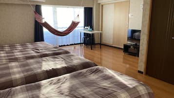 ルーム (303) | デスク、ノートパソコン用作業スペース、WiFi (無料)