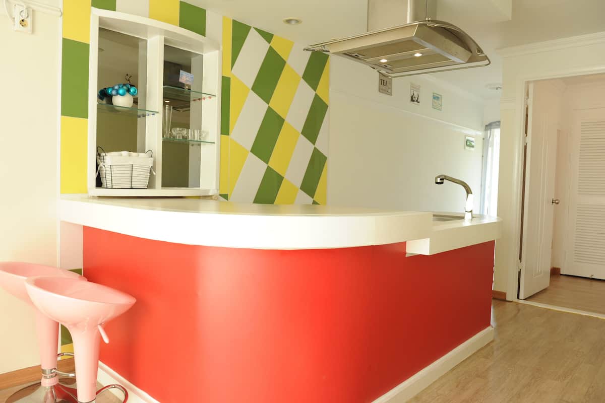 Room (Cinderella) | Private kitchenette | Fridge, microwave, stovetop, electric kettle