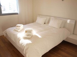 อพาร์ทเมนท์ | 4 ห้องนอน, ตู้นิรภัยในห้องพัก, เตารีด/โต๊ะรีดผ้า, เปล/เตียงเด็กอ่อน