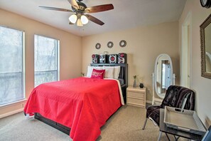 2 bedrooms, iron/ironing board, travel crib, internet