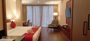 Habitación ejecutiva | Decoración individual, mobiliario individual, escritorio y wifi gratis