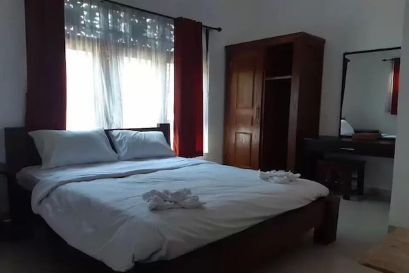 Standard Double Room - OYO 2607 Men Bebas Residence (Ubud)