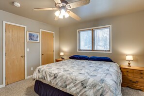 3 habitaciones, cuna de viaje, acceso a internet y ropa de cama 
