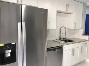 Ferienhaus (3 Bedrooms) | Eigene Küche | Wasserkocher mit Kaffee-/Teezubehör, Mixer, Toastergrill