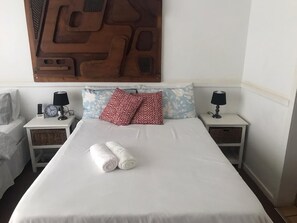 Habitación Deluxe doble | Caja fuerte, tabla de planchar con plancha, cunas (de pago)