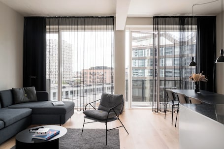 2 bedroom spacious apartment for 6 | Living area | Smart TV, Netflix, heated floors, streaming services