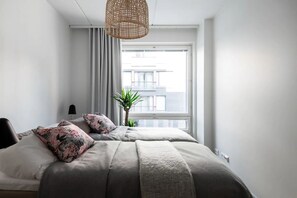 3 makuuhuonetta, silitysrauta/-lauta, Wi-Fi, vuodevaatteet