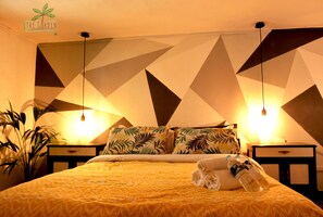 Design Double Room, 1 Katil Ratu (Queen), Courtyard View (8) | Cadar kapas Mesir, peralatan tempat tidur premium, gebar bulu kapas