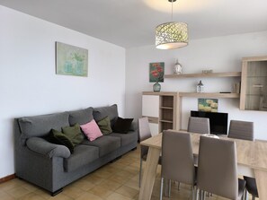 TV - Poblet 5ºA - Calafell (Calafell)