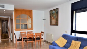 TV - Apartment Rodes - Calafell (Calafell)